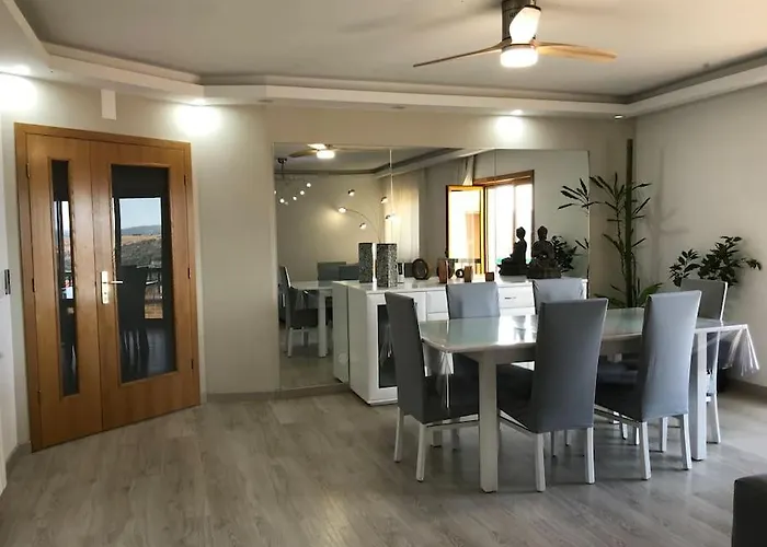 Hollywood Apartment